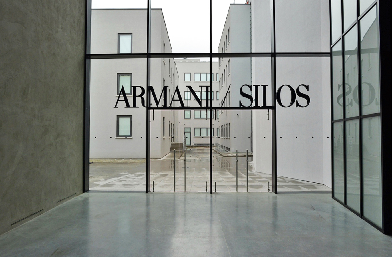Armani / Silos